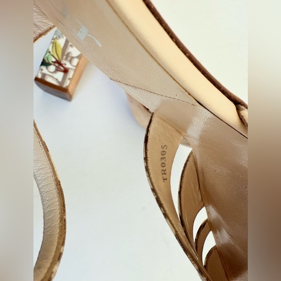 Dior Multicolor Canvas Floral Embroidered Diorissimo  Mary Jane Pumps EU 40.5 - Picture 10 of 14